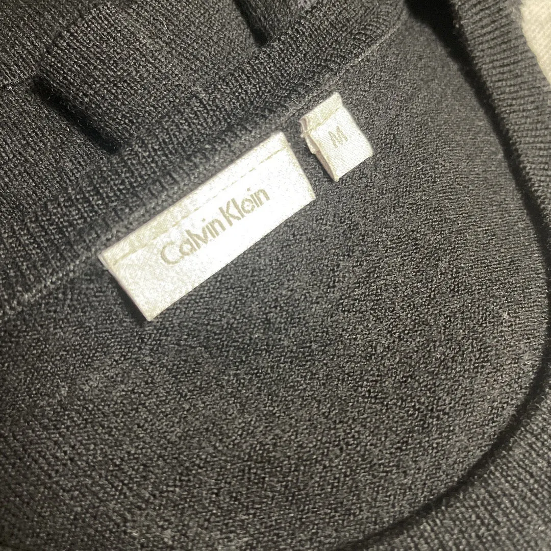 Calvin Klein front design knit